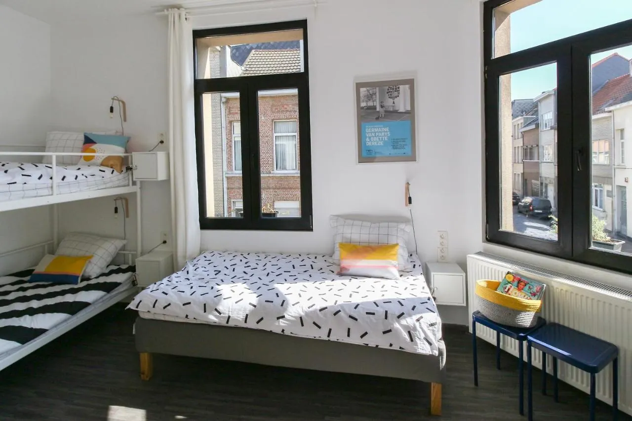 Cosy & Homey Rumpusroom Guesthouse Antwerp Belgium